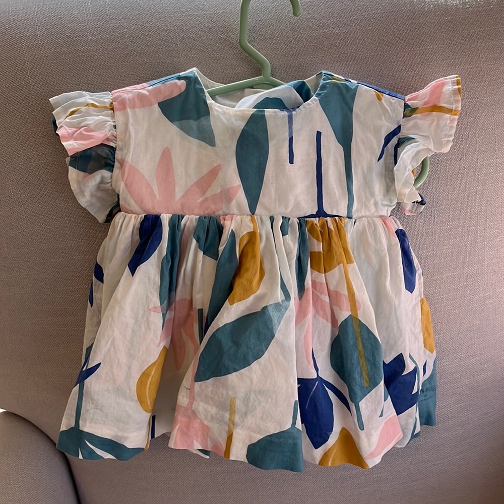 Tea collection size 3-6 mos